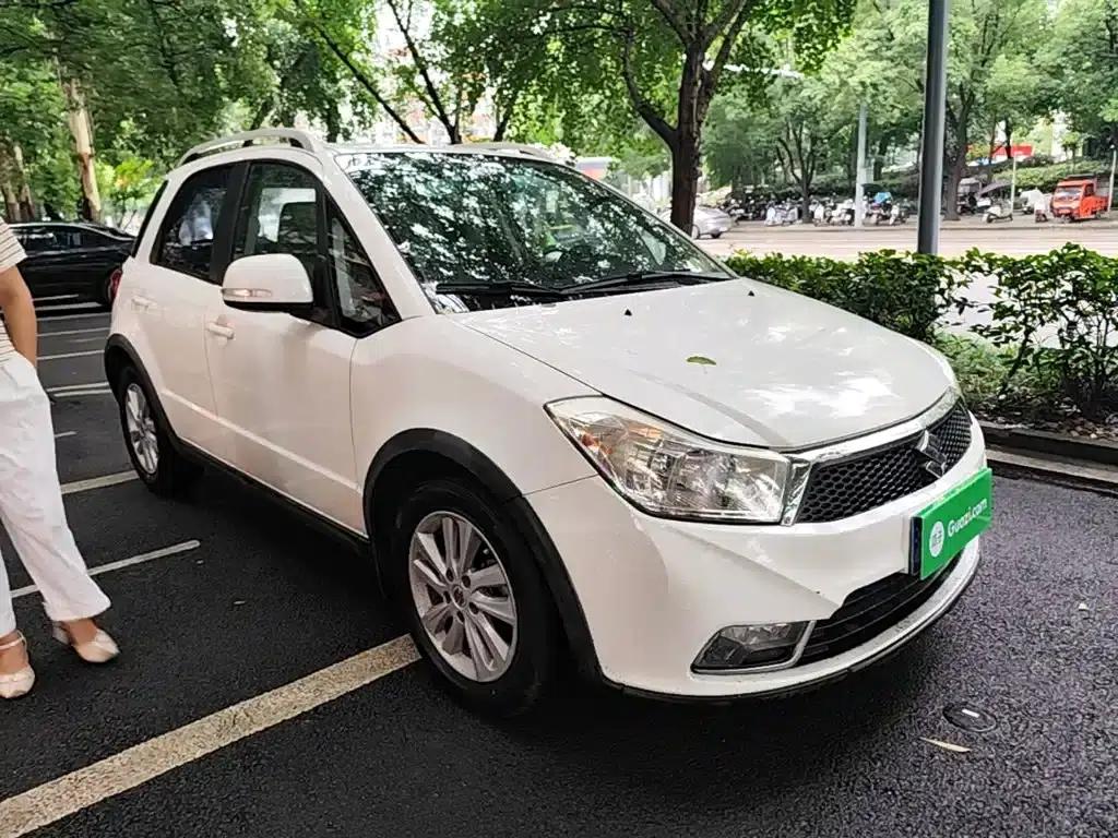 2013 Tianyu SX4 1.6L Manual Cool Edition — миниатюра 4