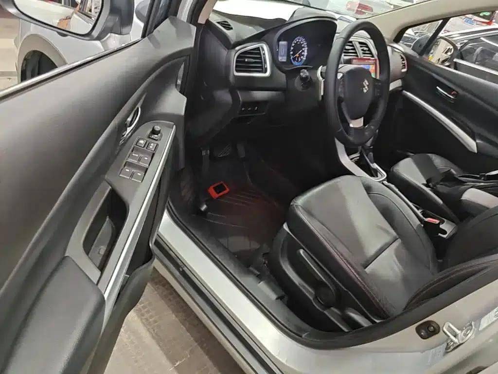 2014 Vitara 1.6L CVT 4WD Premium — миниатюра 16