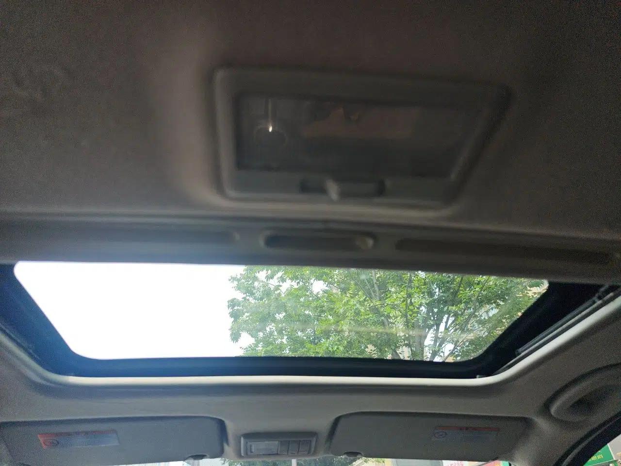 Suzuki SX4 2013 Koleos 1.6L Automatic Sport Model — миниатюра 18