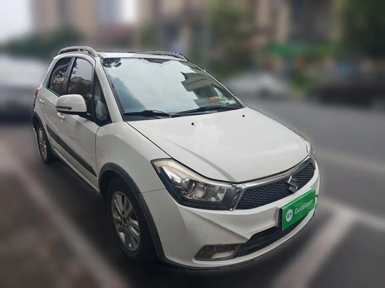 Suzuki SX4 2013 Koleos 1.6L Automatic Sport Model — миниатюра 3