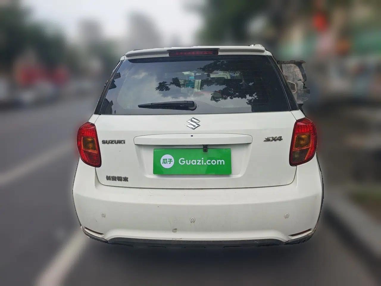 Suzuki SX4 2013 Koleos 1.6L Automatic Sport Model — миниатюра 5
