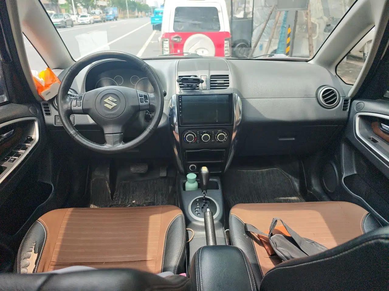 Suzuki SX4 2013 Koleos 1.6L Automatic Sport Model — миниатюра 9