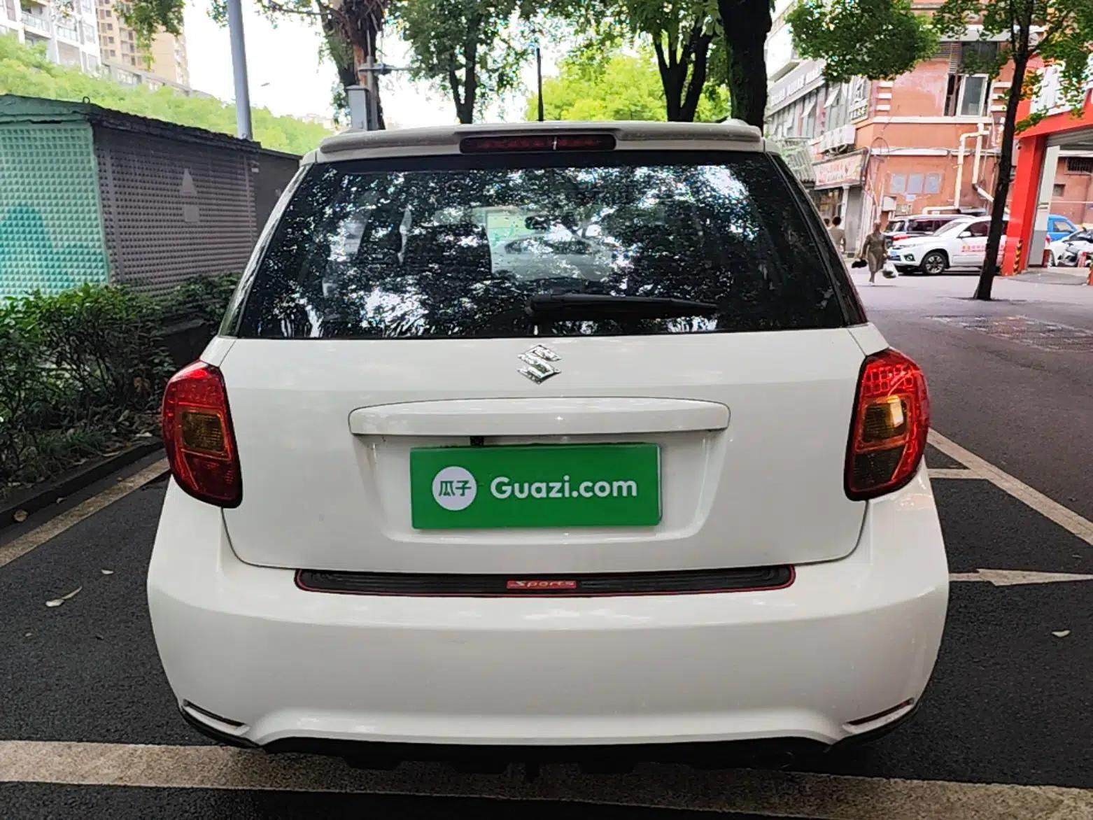 Suzuki SX4 2013 1.6L Manual CoolRide Model — миниатюра 5