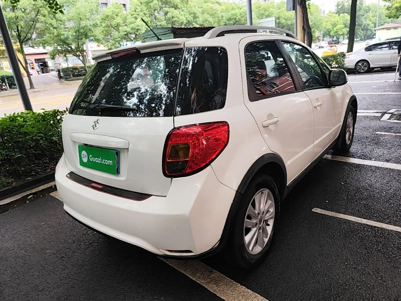 Suzuki SX4 2013 1.6L Manual CoolRide Model — миниатюра 6