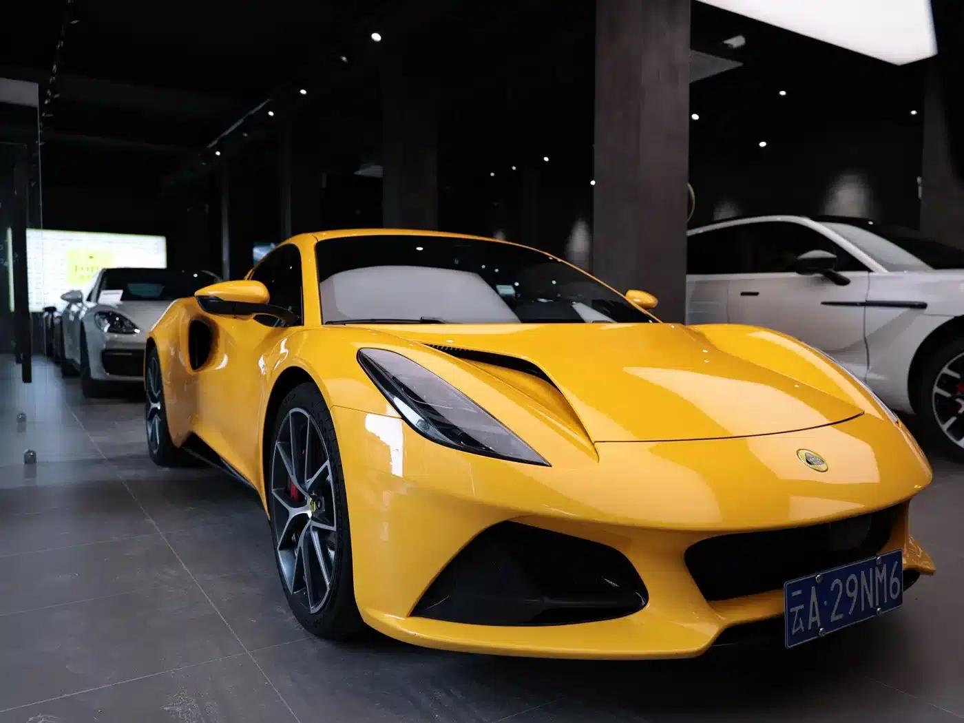 EMIRA 2021 2.0T DCT First Edition — миниатюра 1