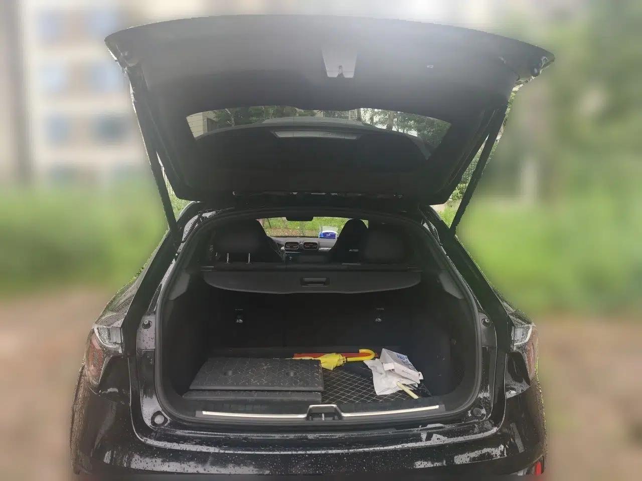 Lynk & Co 02 Hatchback 2021 2.0TD Halo Driving Control Kit Edition — миниатюра 19