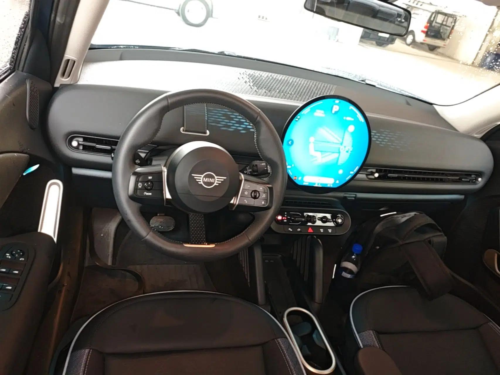 MINI Electric ACEMAN 2024 E Classic Edition — миниатюра 23