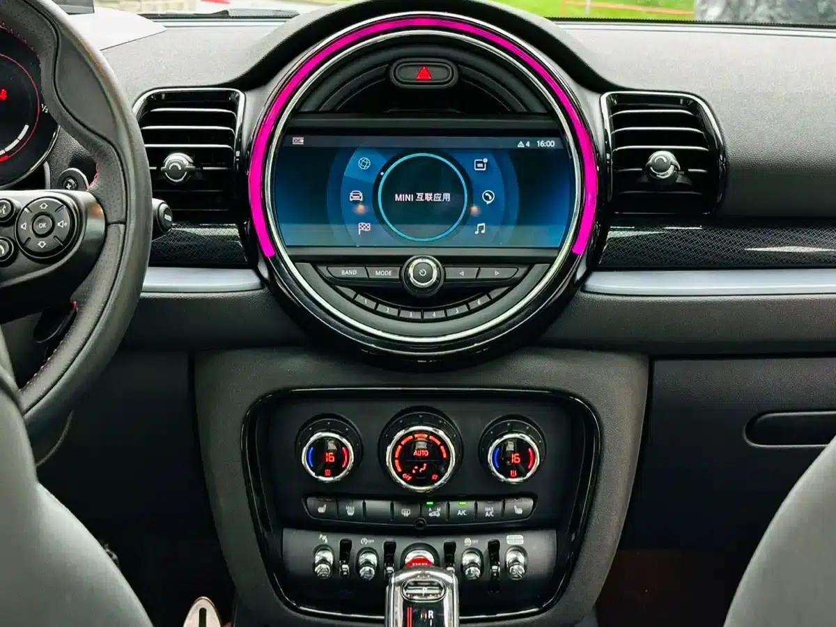 MINI JCW CLUBMAN 2021 2.0T JOHN COOPER WORKS ALL-IN — миниатюра 14