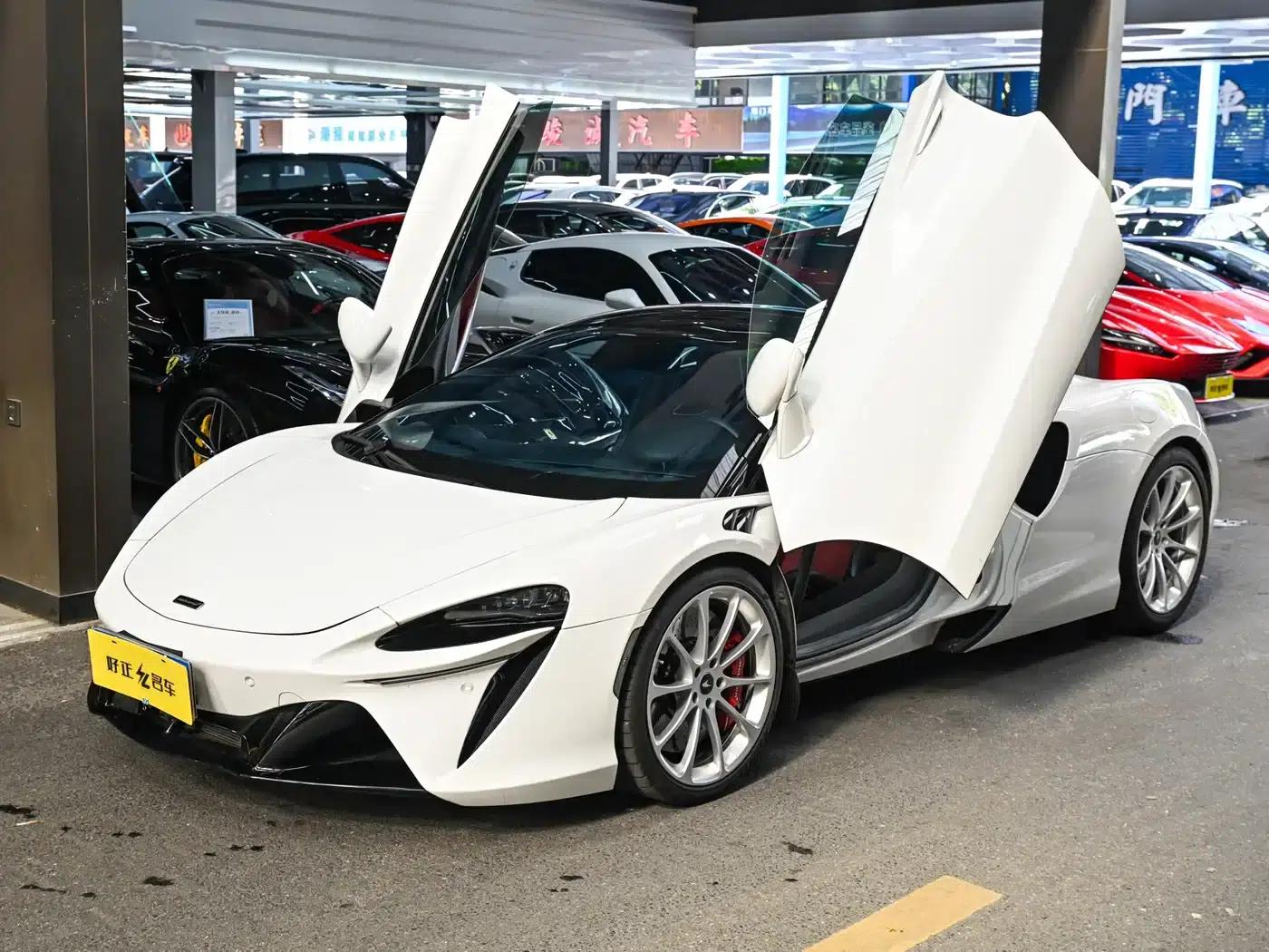 Artura 2023 3.0T Hybrid Standard Model — миниатюра 1
