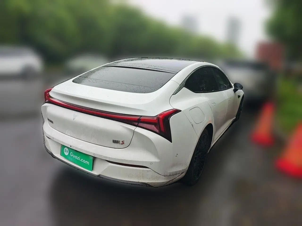 NETA S 2022 All-Electric 715 km Range Rear-Drive Deluxe Version — миниатюра 6