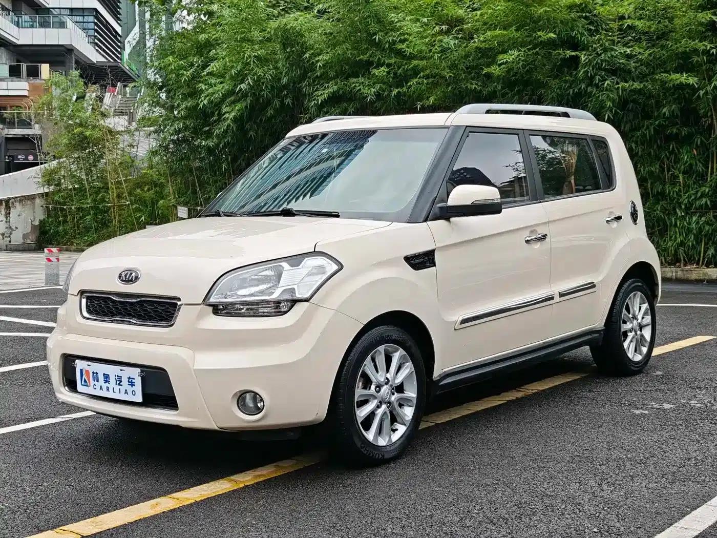 2013 Volkswagen Soul 1.6L AT Premium — миниатюра 28
