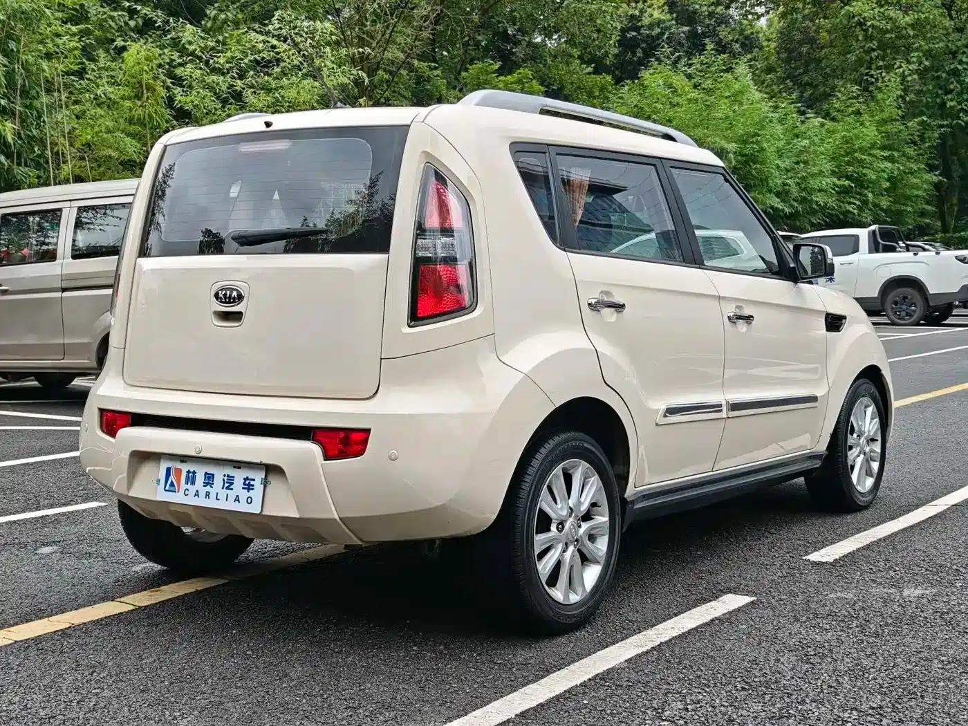 2013 Volkswagen Soul 1.6L AT Premium — миниатюра 29