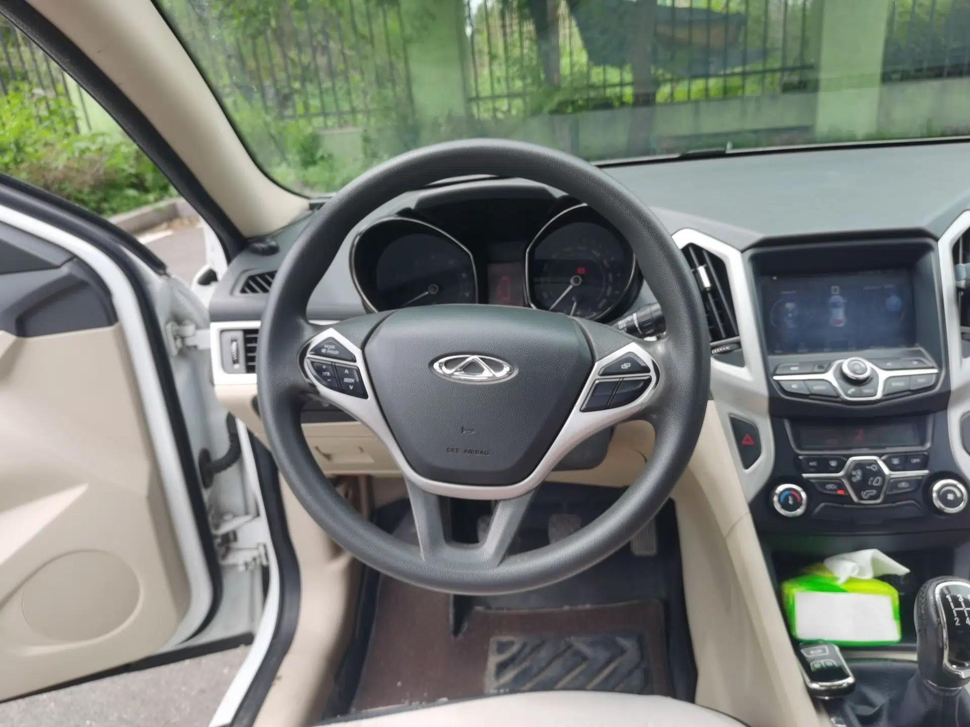 Chery Arrizo 7 2013 1.6L Manual ZhiShang Edition — миниатюра 10