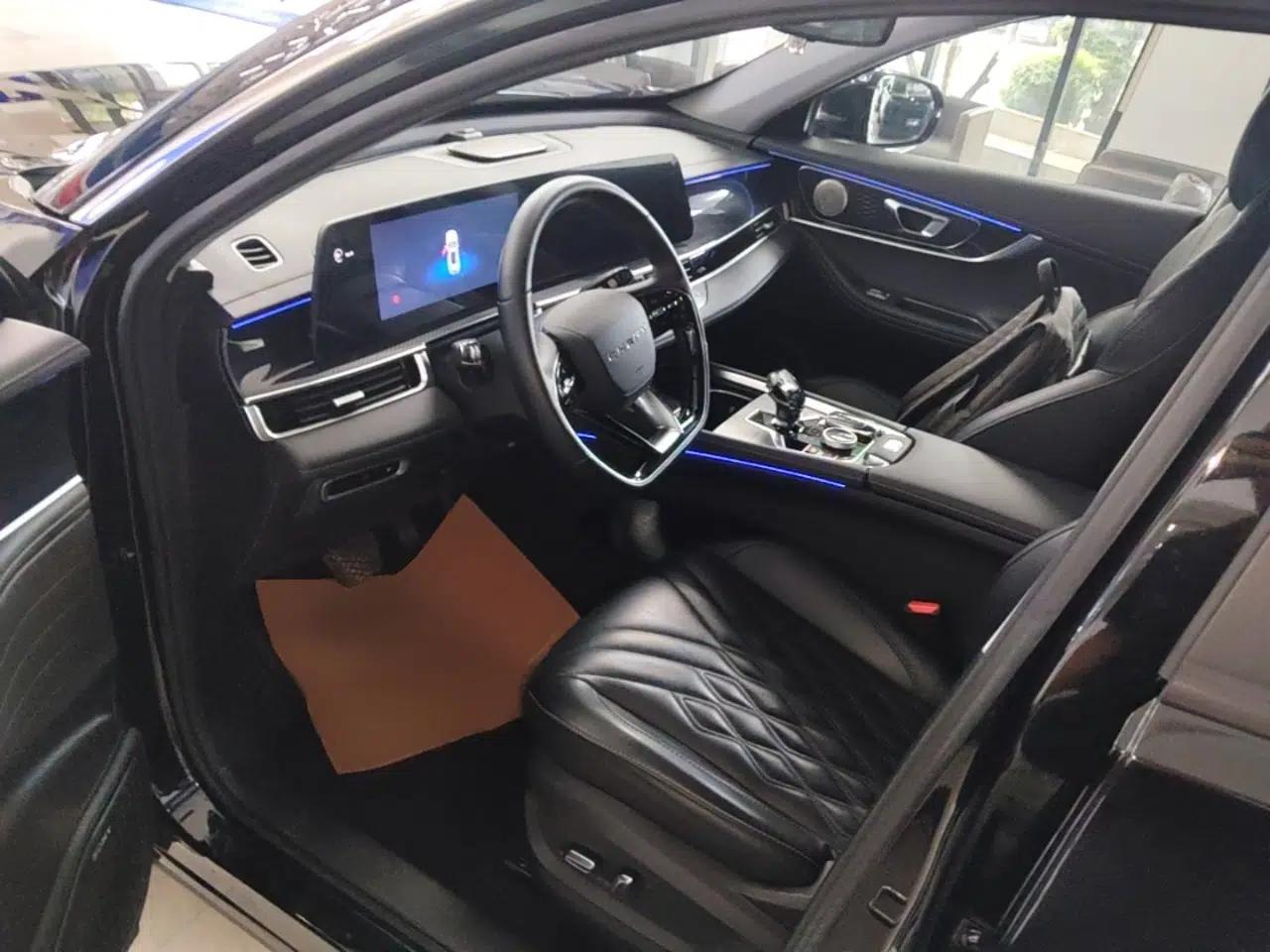 Chery Tiggo 7 PLUS New Energy 2023 Champion Edition 1.5T 100KM Speedy Version — миниатюра 18
