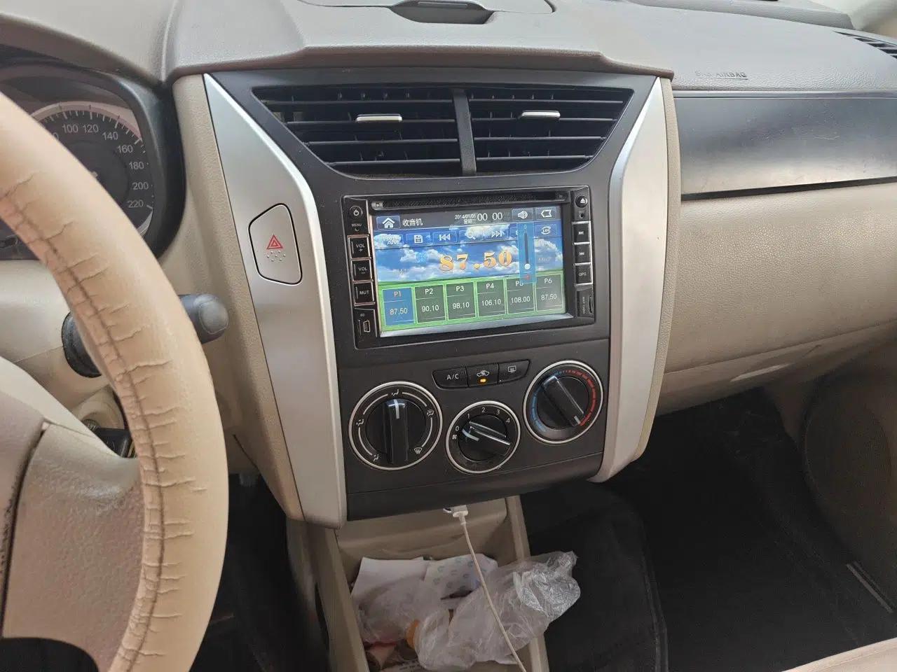 Venucia D50 2013 1.6L Manual Fashion Edition — миниатюра 13