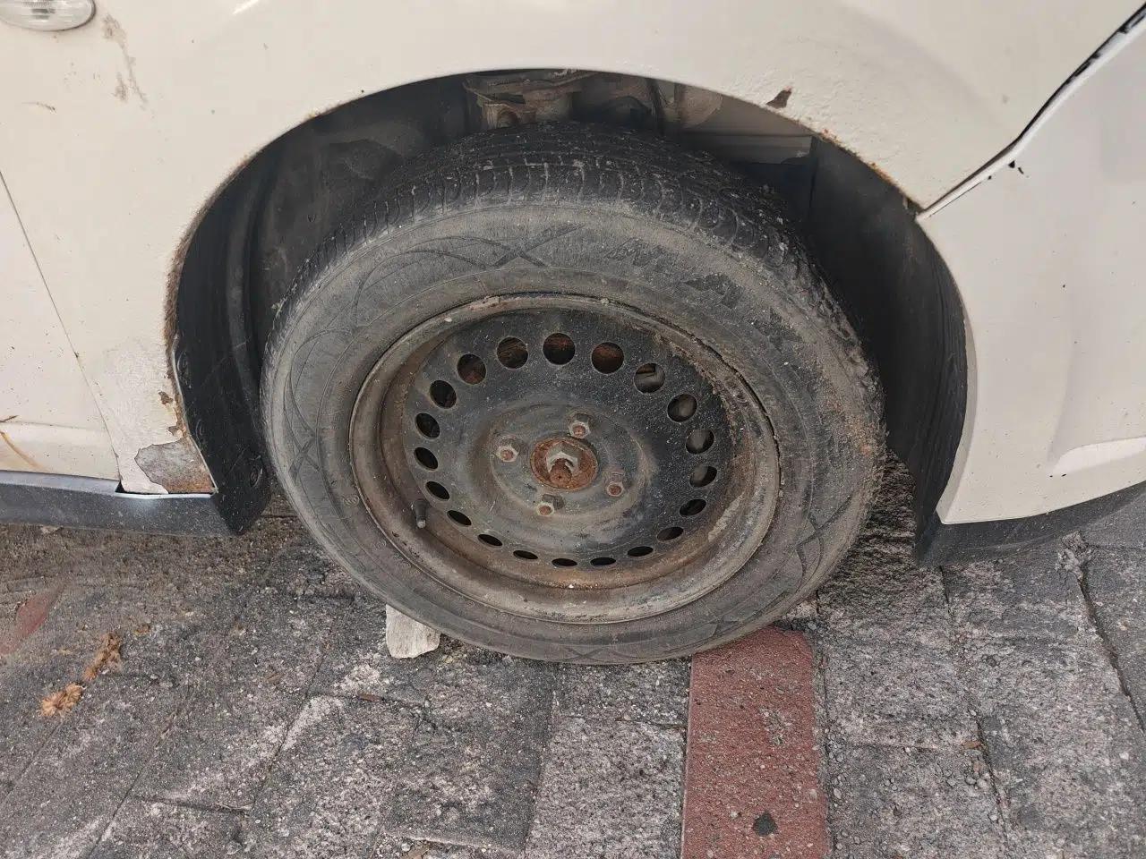 Venucia D50 2013 1.6L Manual Fashion Edition — миниатюра 8