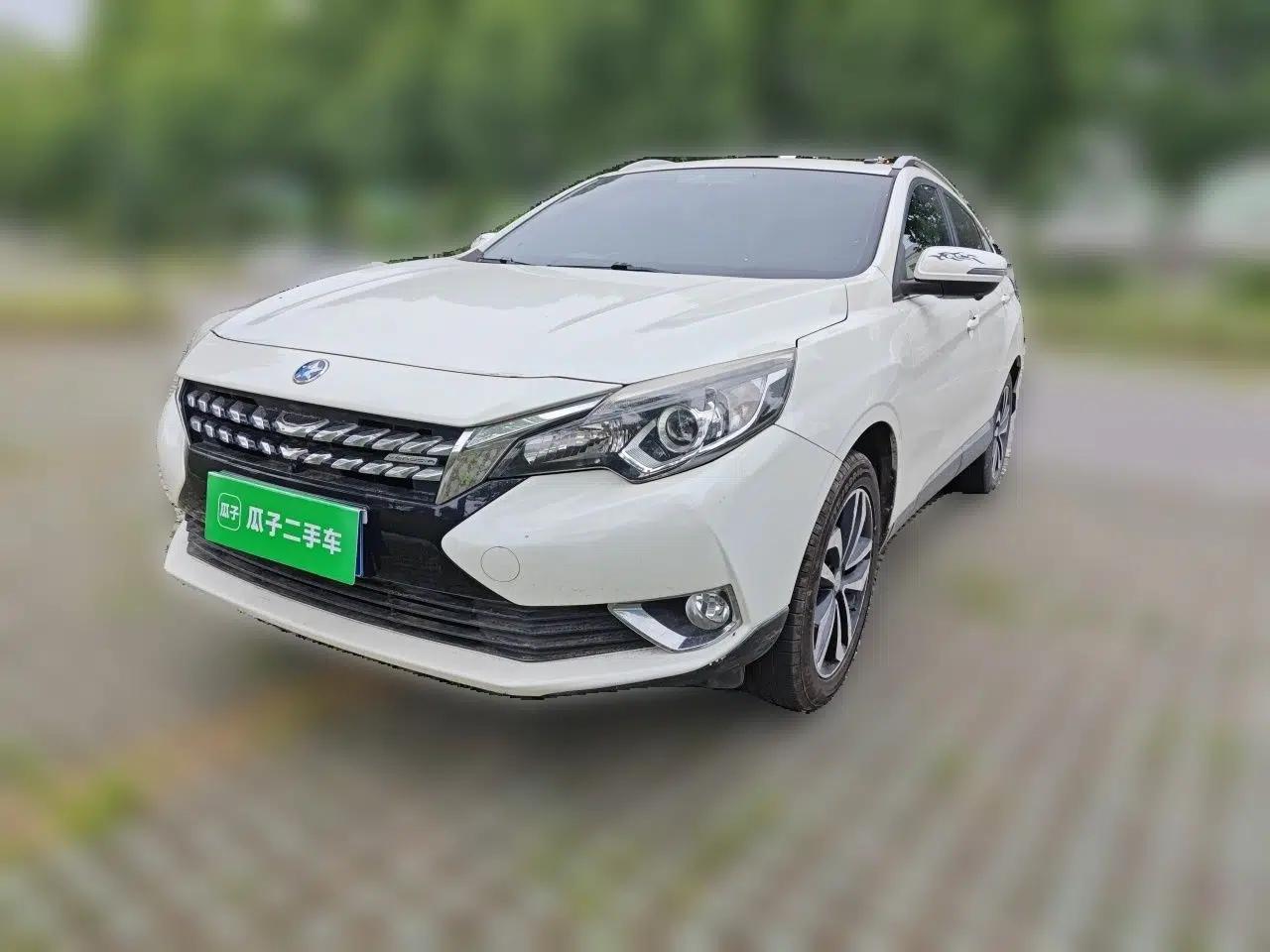 Venucia T90 2017 2.0L CVT Smart Edition — миниатюра 1