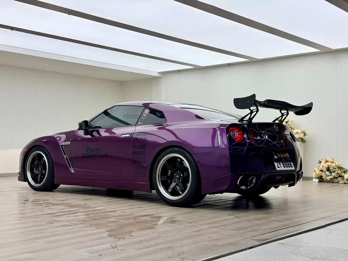 2010 Nissan GT-R 3.8T Premium Edition — миниатюра 6