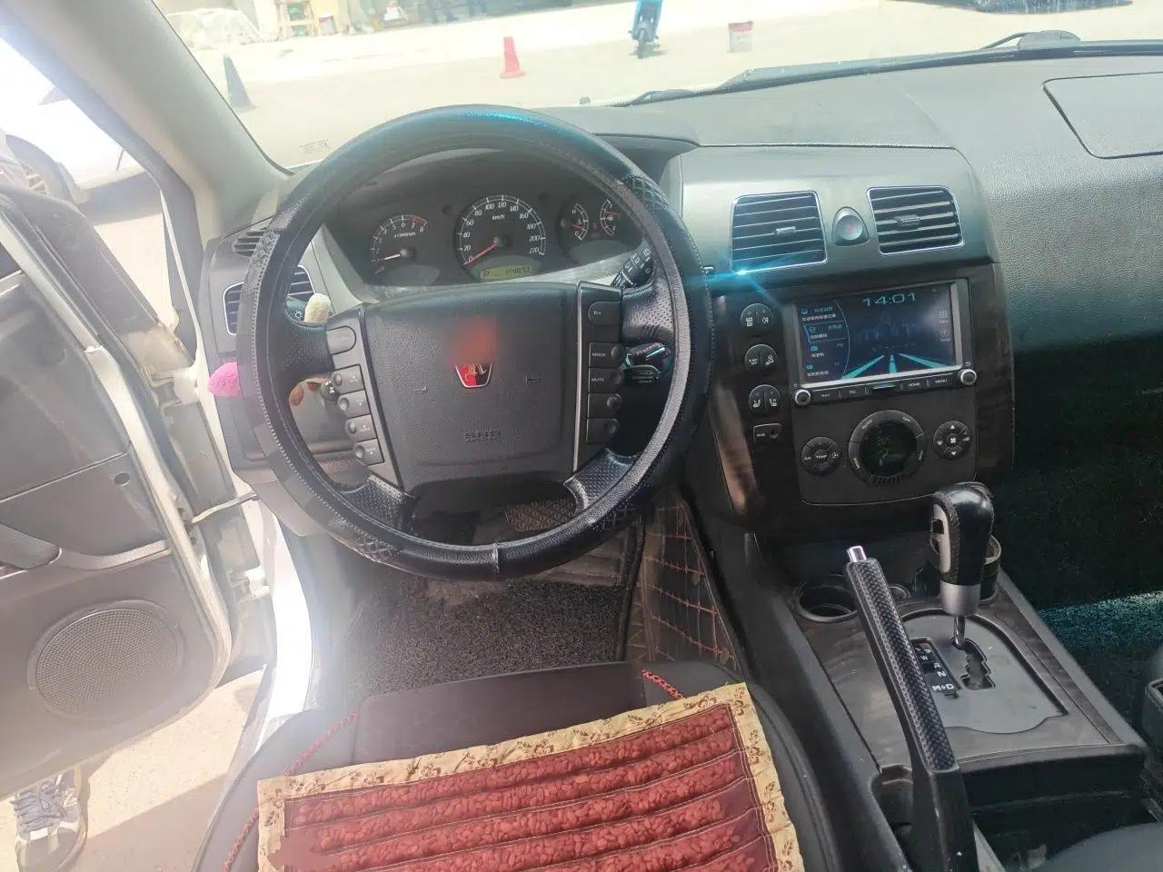 Roewe W5 2013 1.8T 4WD Automatic High-End Model — миниатюра 10
