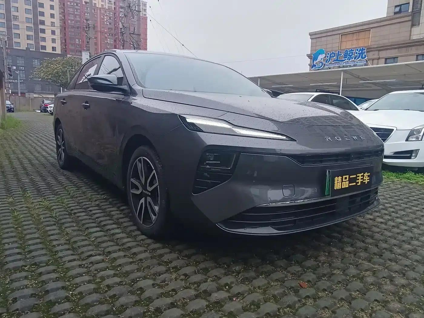Roewe D6 2025 450km Premium Edition — миниатюра 2