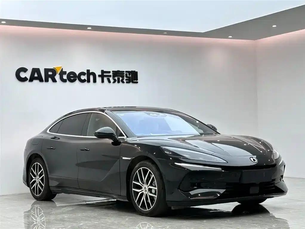 Denza Z9 2024 Model 1100km AWD Max Edition — миниатюра 6