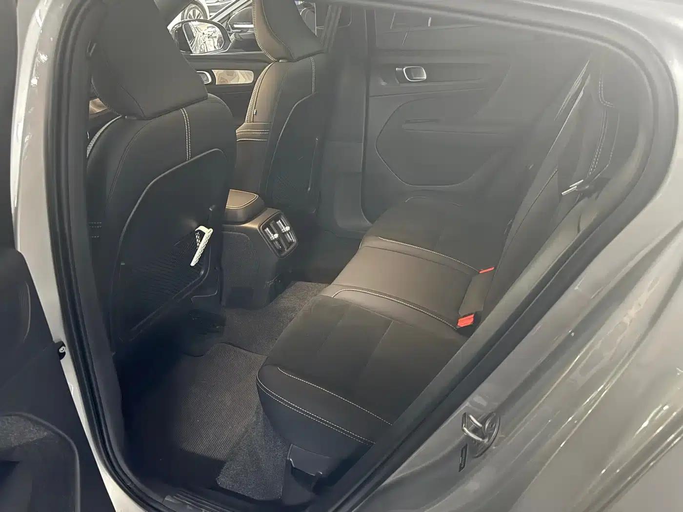 Volvo C40 2022 Long Range PRO — миниатюра 6
