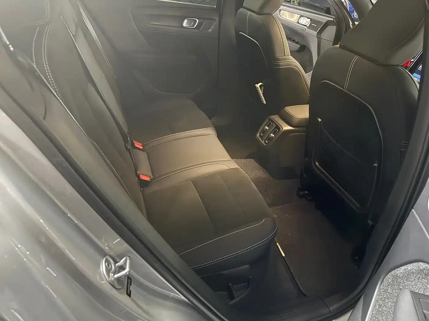 Volvo C40 2022 Long Range PRO — миниатюра 8