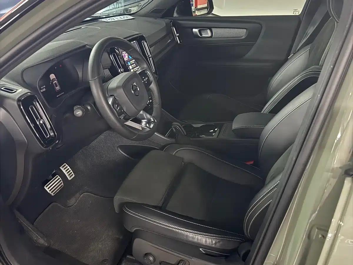 Volvo XC40 PHEV 2022 Long Range PRO — миниатюра 5