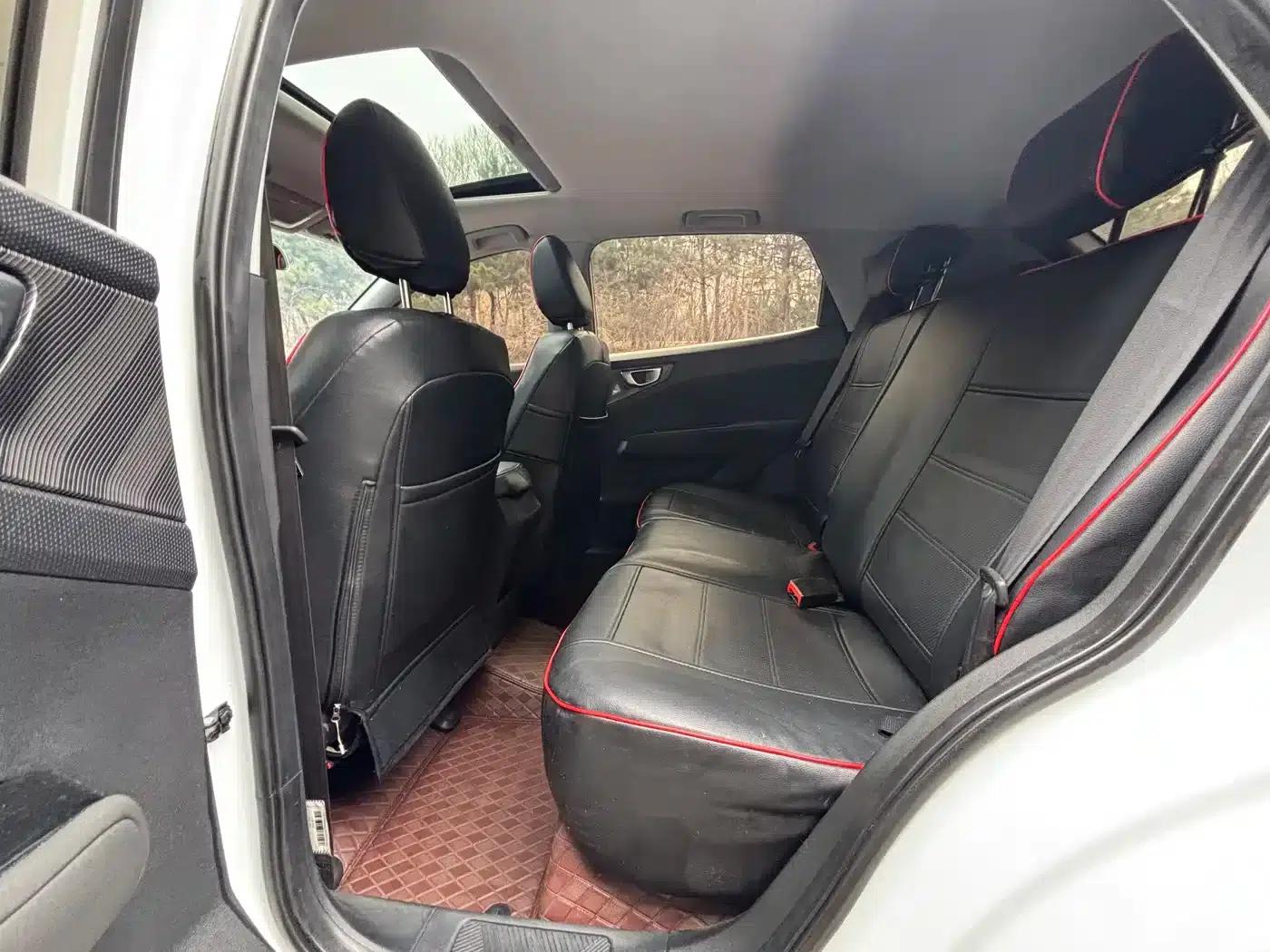 Wuling Xingchi 2023 1.5L CVT Comfort Edition — миниатюра 8