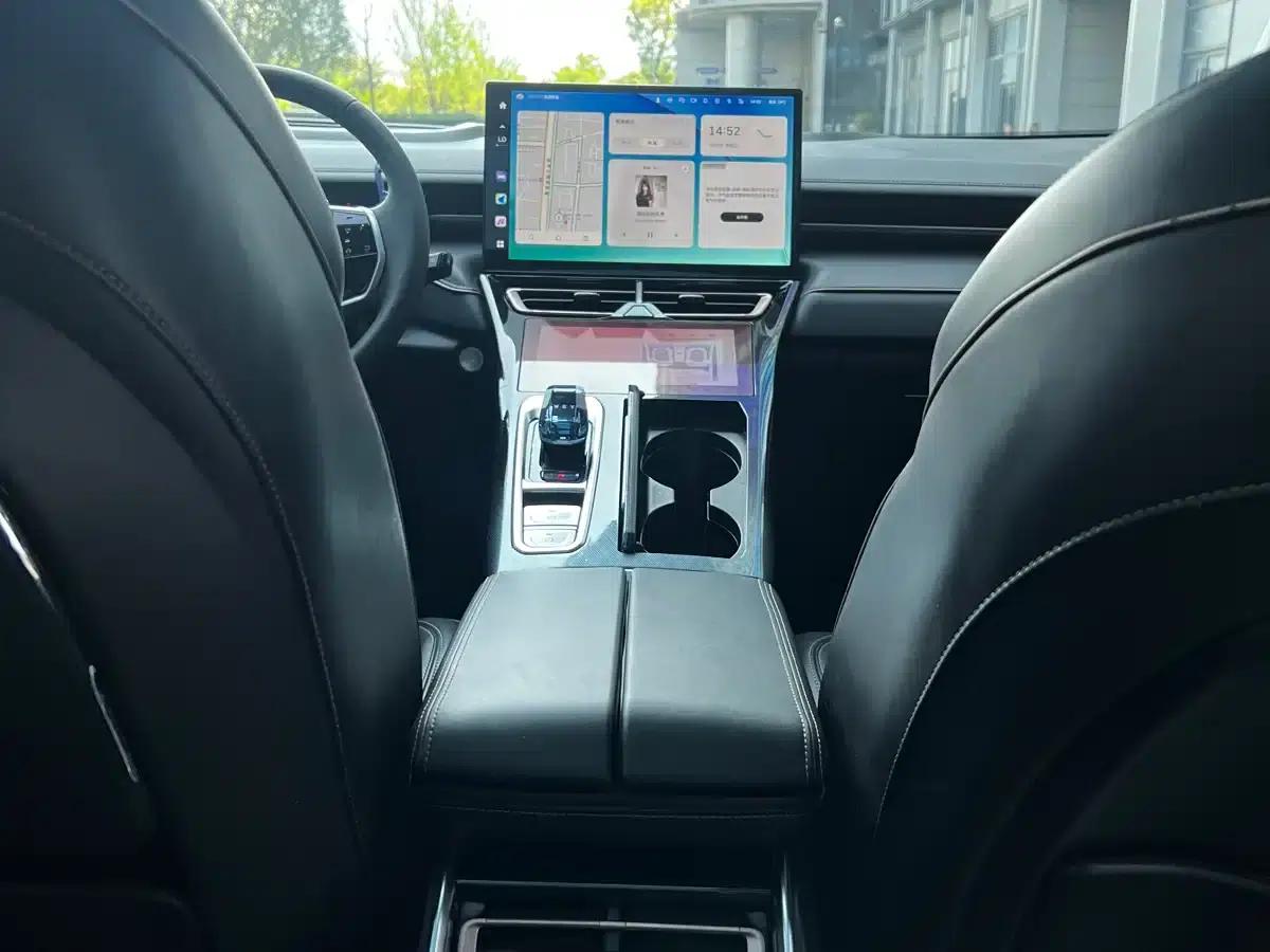 Wey brand Mocha 2021 2.0T 4WD Special Edition — миниатюра 11