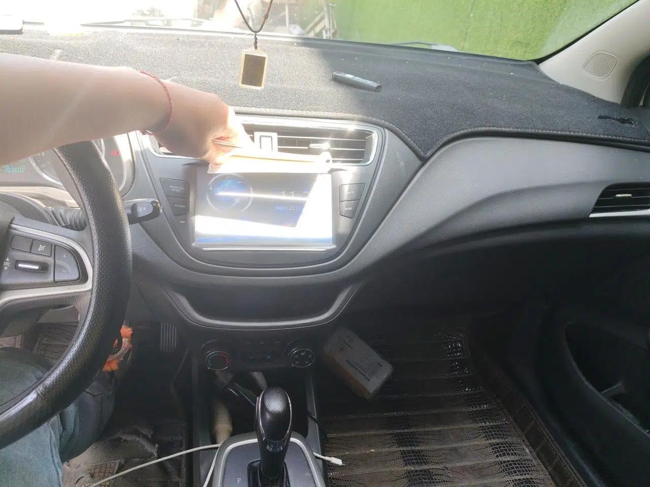 Chevrolet Lova RV 2016 1.5L Automatic Smart Drive Edition — миниатюра 13