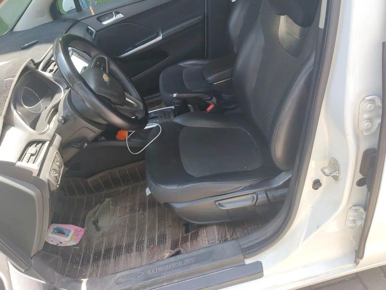 Chevrolet Lova RV 2016 1.5L Automatic Smart Drive Edition — миниатюра 15