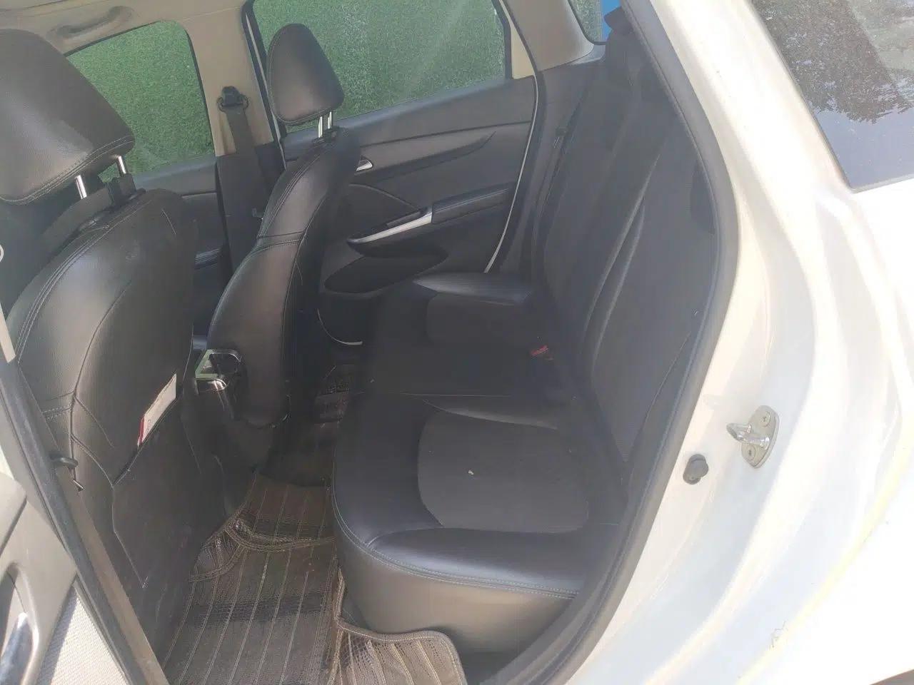 Chevrolet Lova RV 2016 1.5L Automatic Smart Drive Edition — миниатюра 17