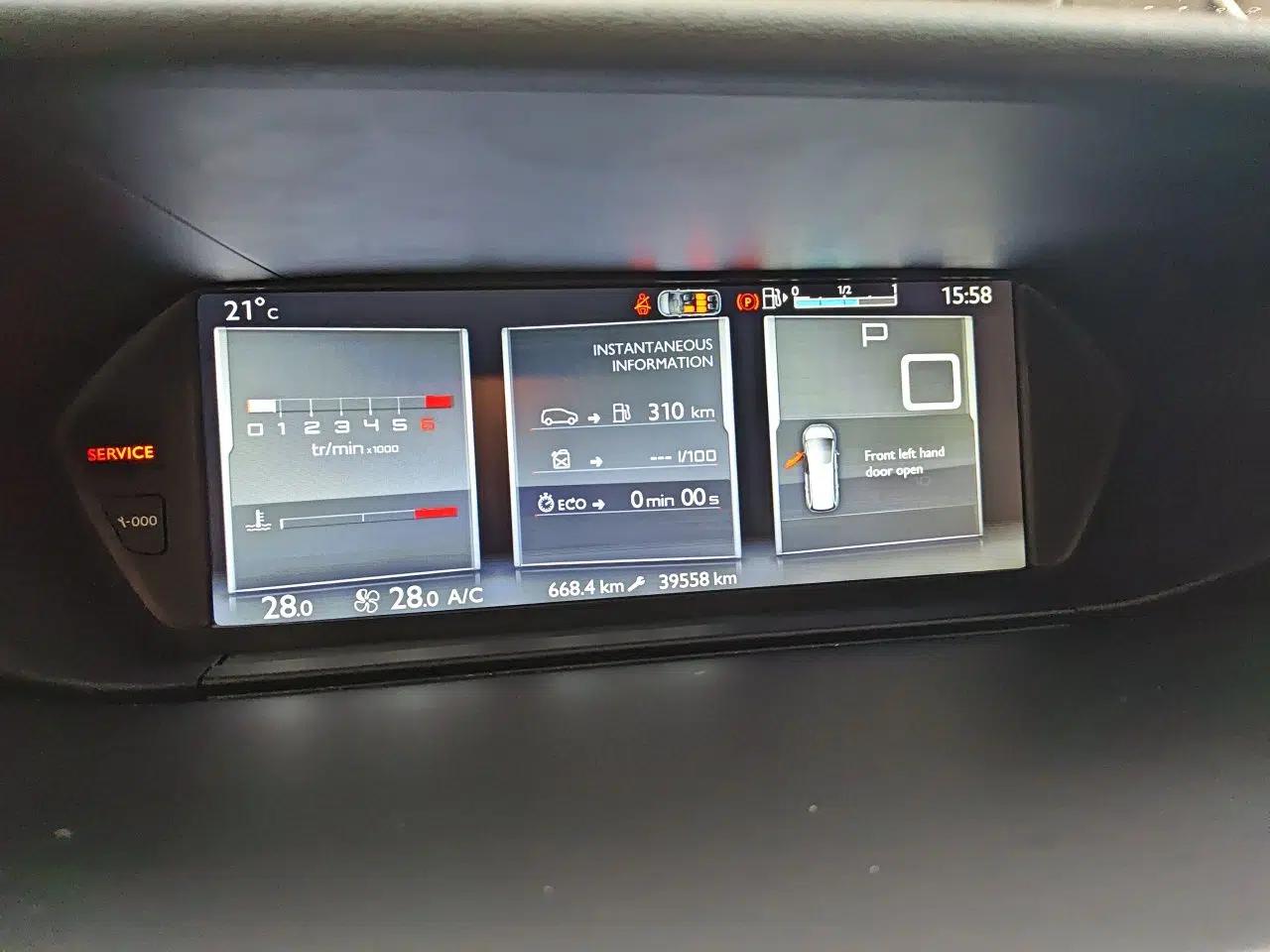 Citroen C4 Picasso 2015 1.6T Fashion Model 5 Seats — миниатюра 11