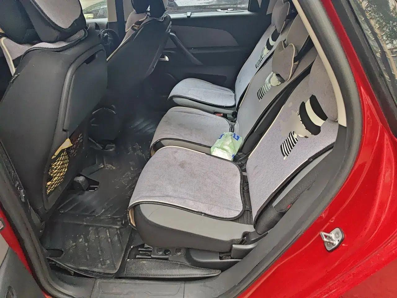 Citroen C4 Picasso 2015 1.6T Fashion Model 5 Seats — миниатюра 17