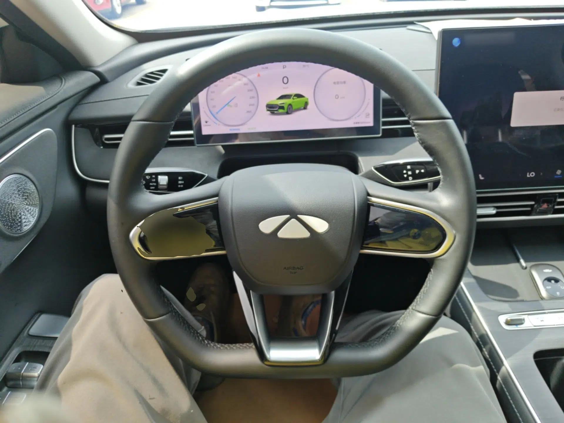 Chery Fengyun A8L 2025 1.5 TGDI 145 km Luxury Version — миниатюра 13
