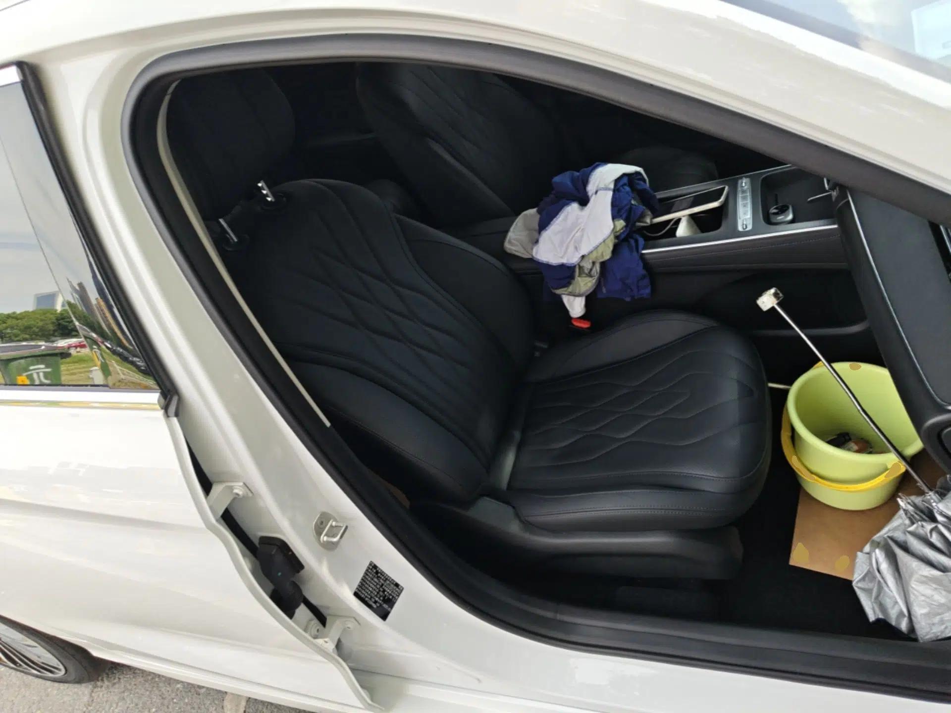 Chery Fengyun A8L 2025 1.5 TGDI 145 km Luxury Version — миниатюра 19
