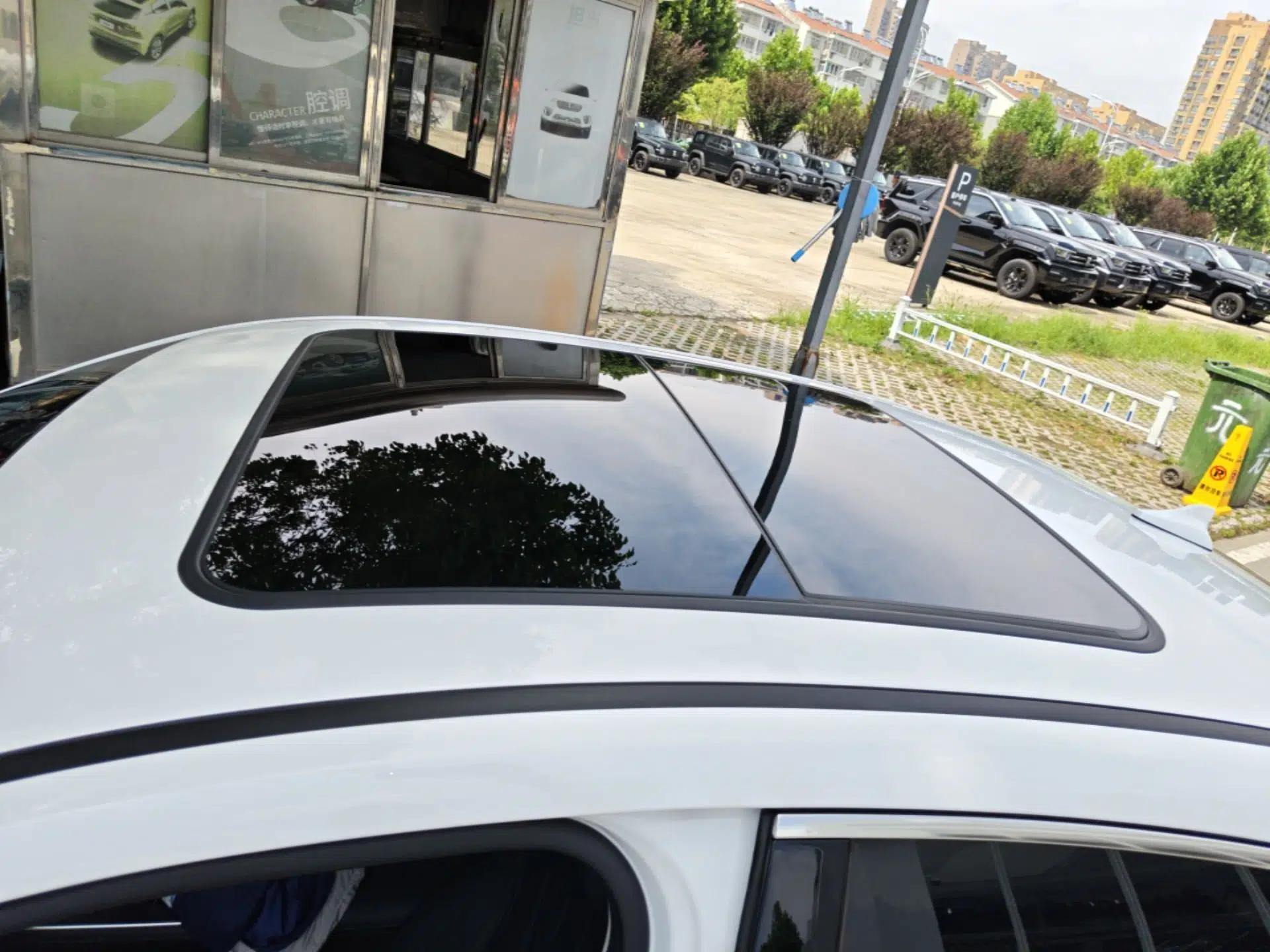 Chery Fengyun A8L 2025 1.5 TGDI 145 km Luxury Version — миниатюра 7