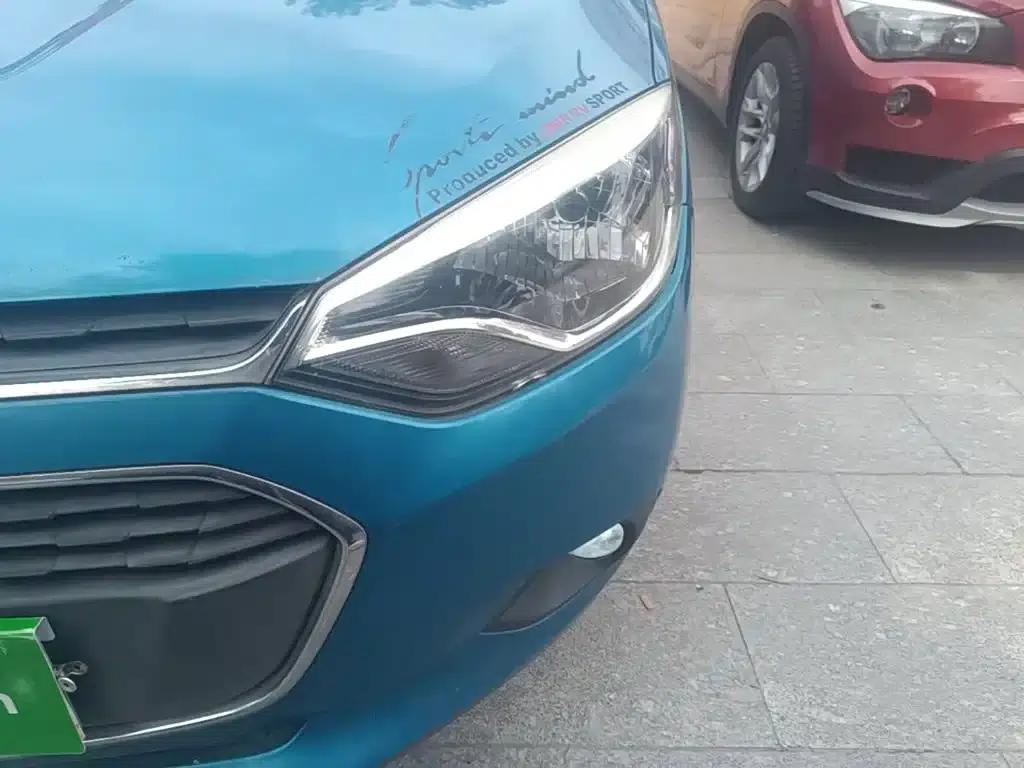 Chevrolet Aveo RV 2016 1.5L Automatic Comfortline Edition — миниатюра 24
