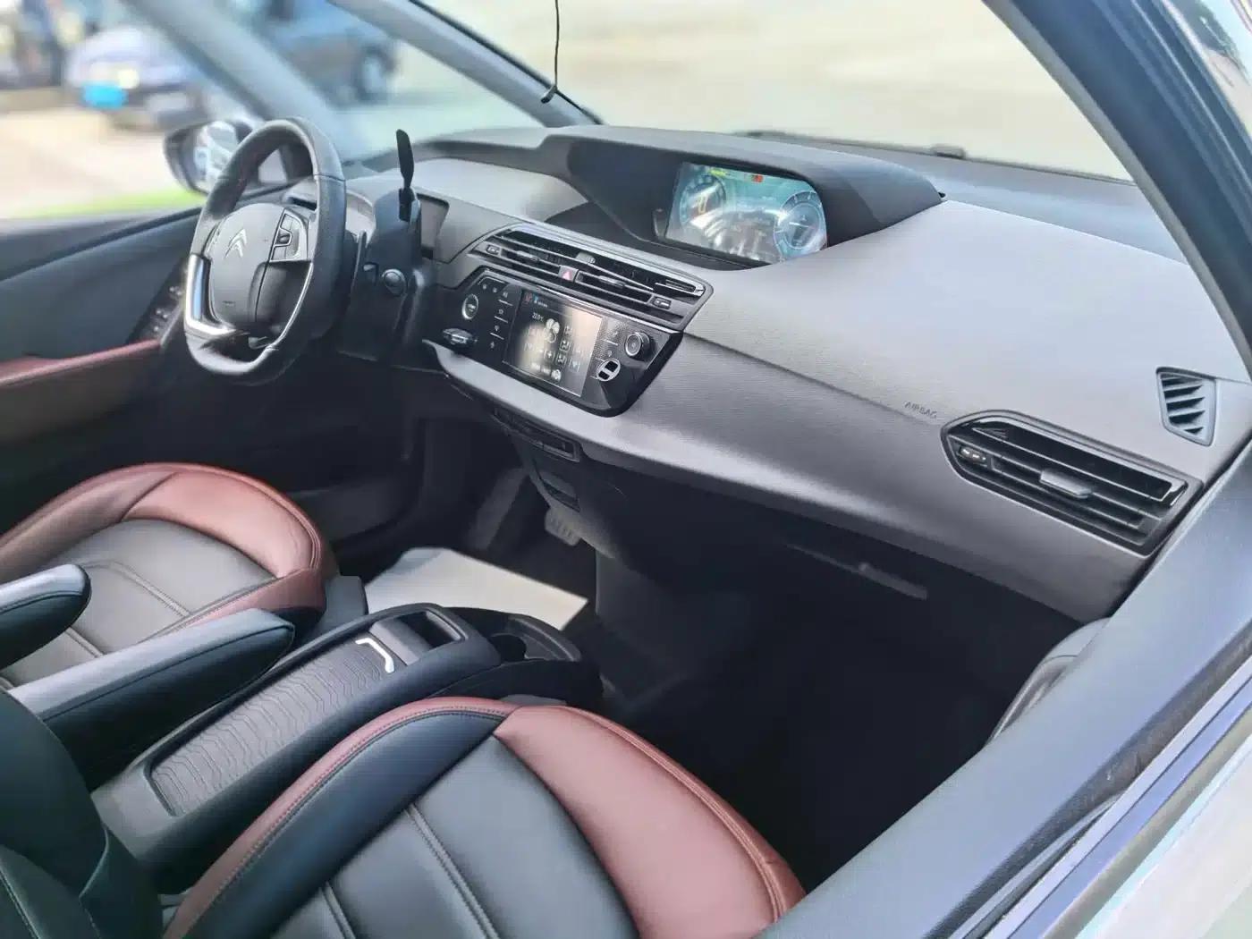 2015 C4 PICASSO Grand 1.6T Fashion 7-seater — миниатюра 14