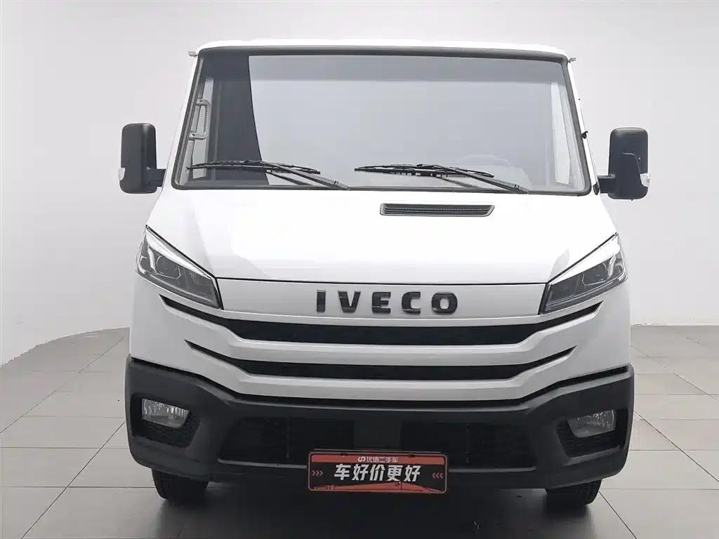 Iveco Proud 2025 V35 Van Truck 2.5T Manual Short Wheelbase Low Roof Dual Tires — миниатюра 3
