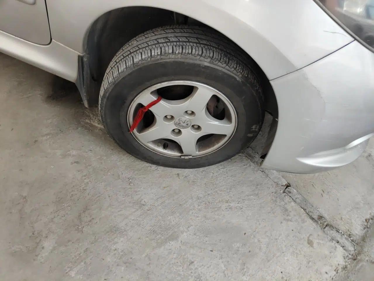 Peugeot 207 2010 Hatchback 1.4L Manual Yule Edition — миниатюра 8