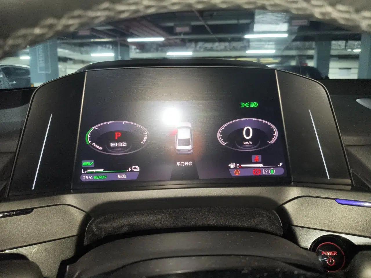 Honda Inspire New Energy 2023 ePHEV Smart Edition — миниатюра 11