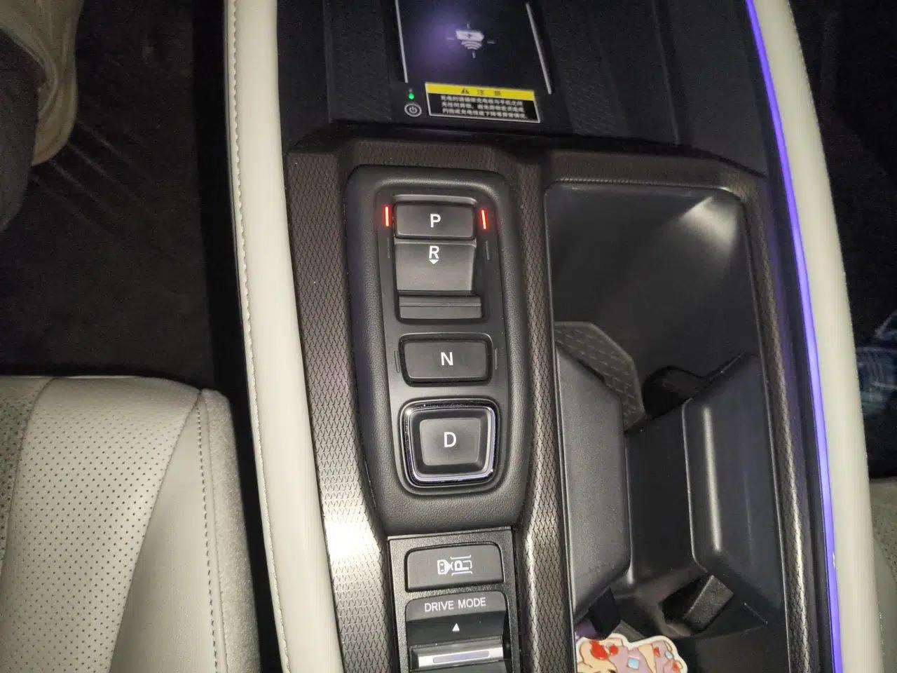 Honda Inspire New Energy 2023 ePHEV Smart Edition — миниатюра 14