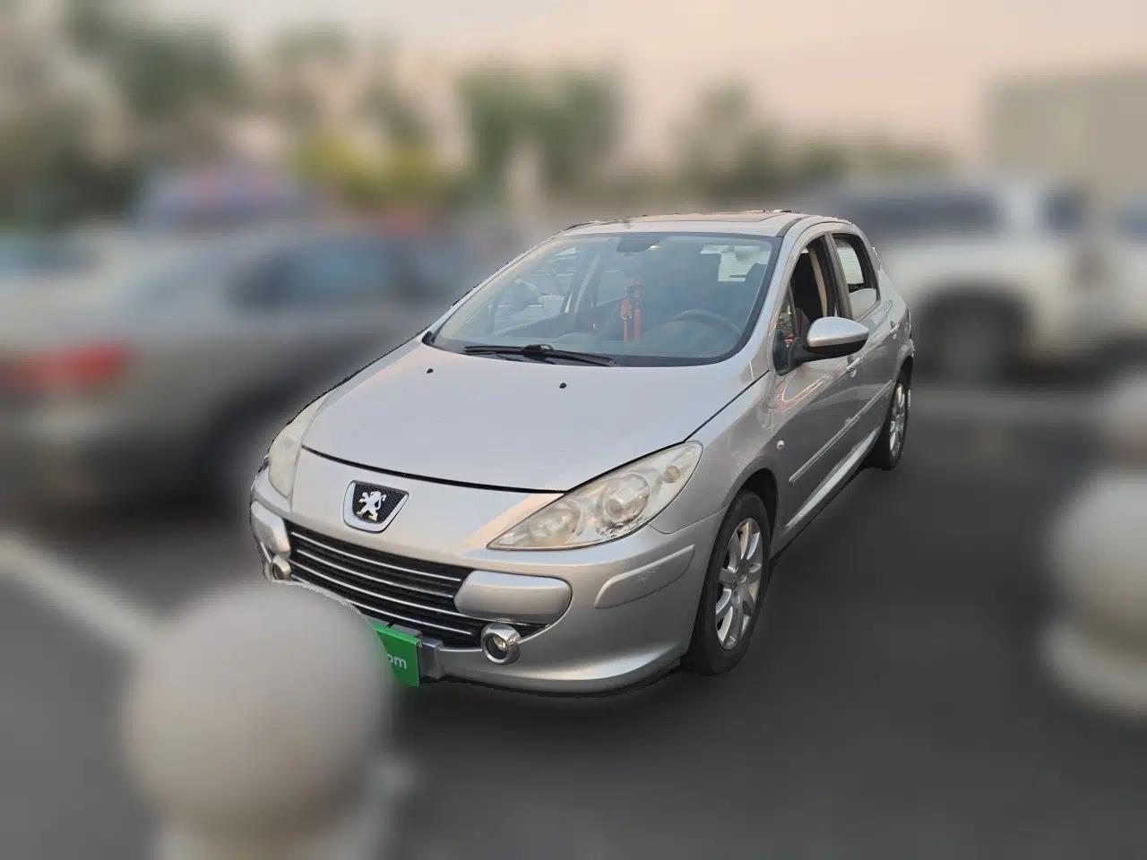 Peugeot 307 2013 Hatchback 1.6L Manual Comfort Edition — миниатюра 1