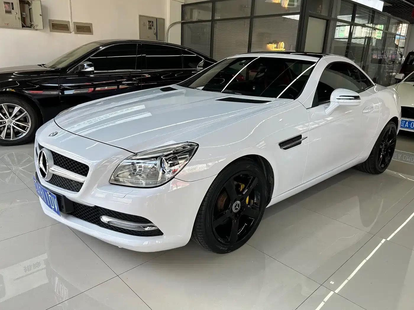 Mercedes-Benz SLK-Class 2011 SLK 200 Fashion Edition — миниатюра 1