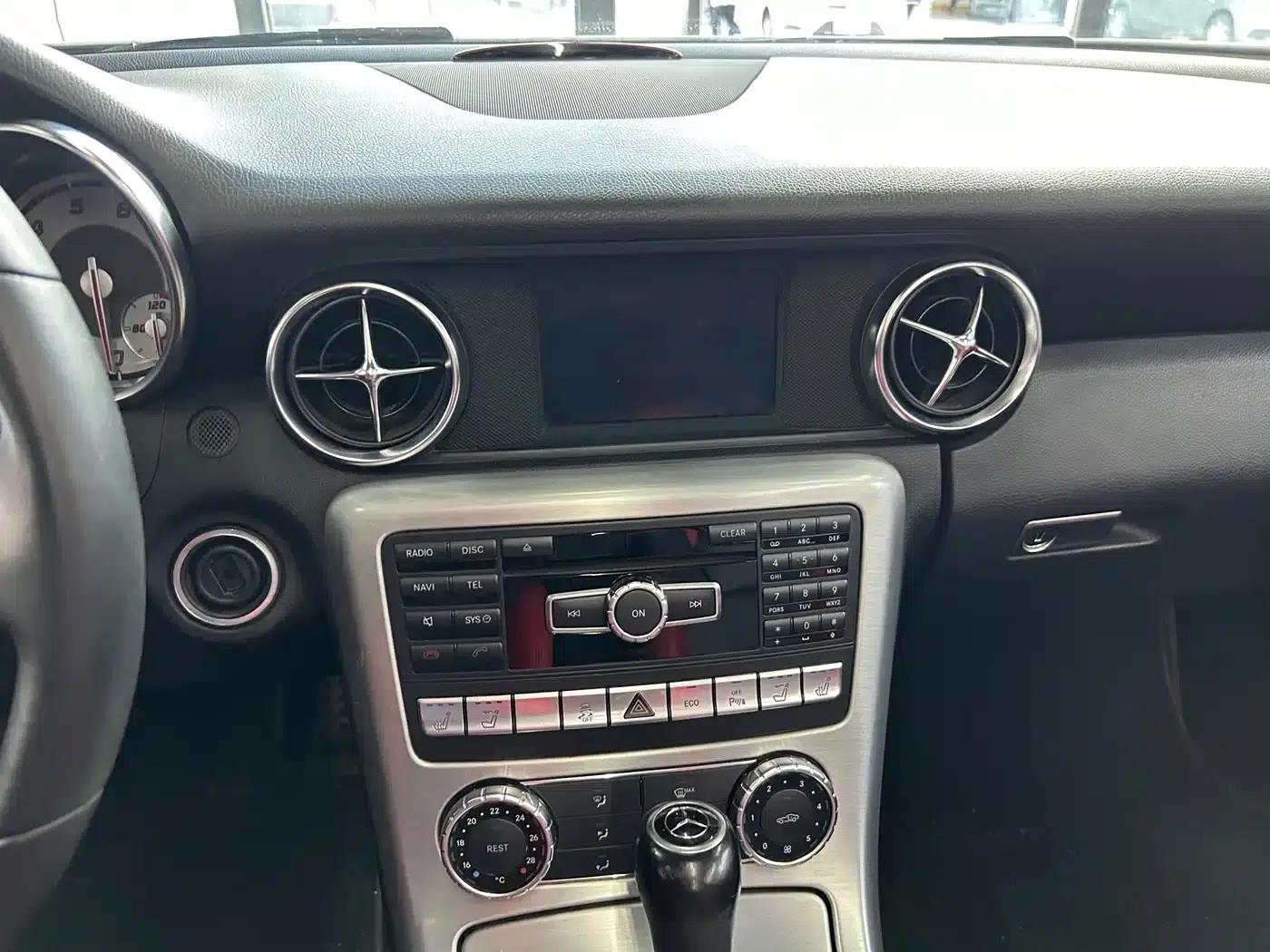 Mercedes-Benz SLK-Class 2011 SLK 200 Fashion Edition — миниатюра 15