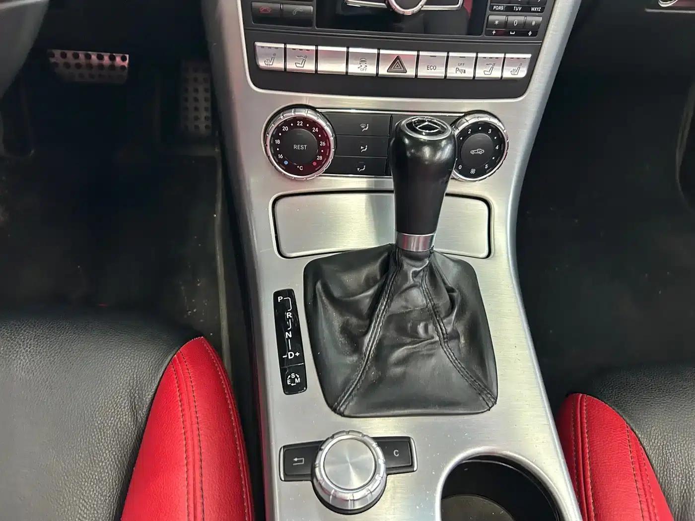 Mercedes-Benz SLK-Class 2011 SLK 200 Fashion Edition — миниатюра 16