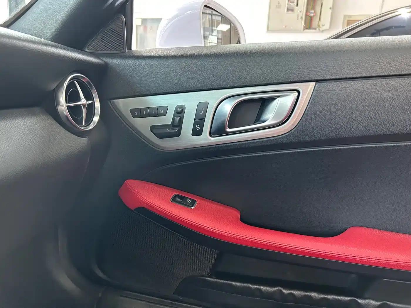 Mercedes-Benz SLK-Class 2011 SLK 200 Fashion Edition — миниатюра 20
