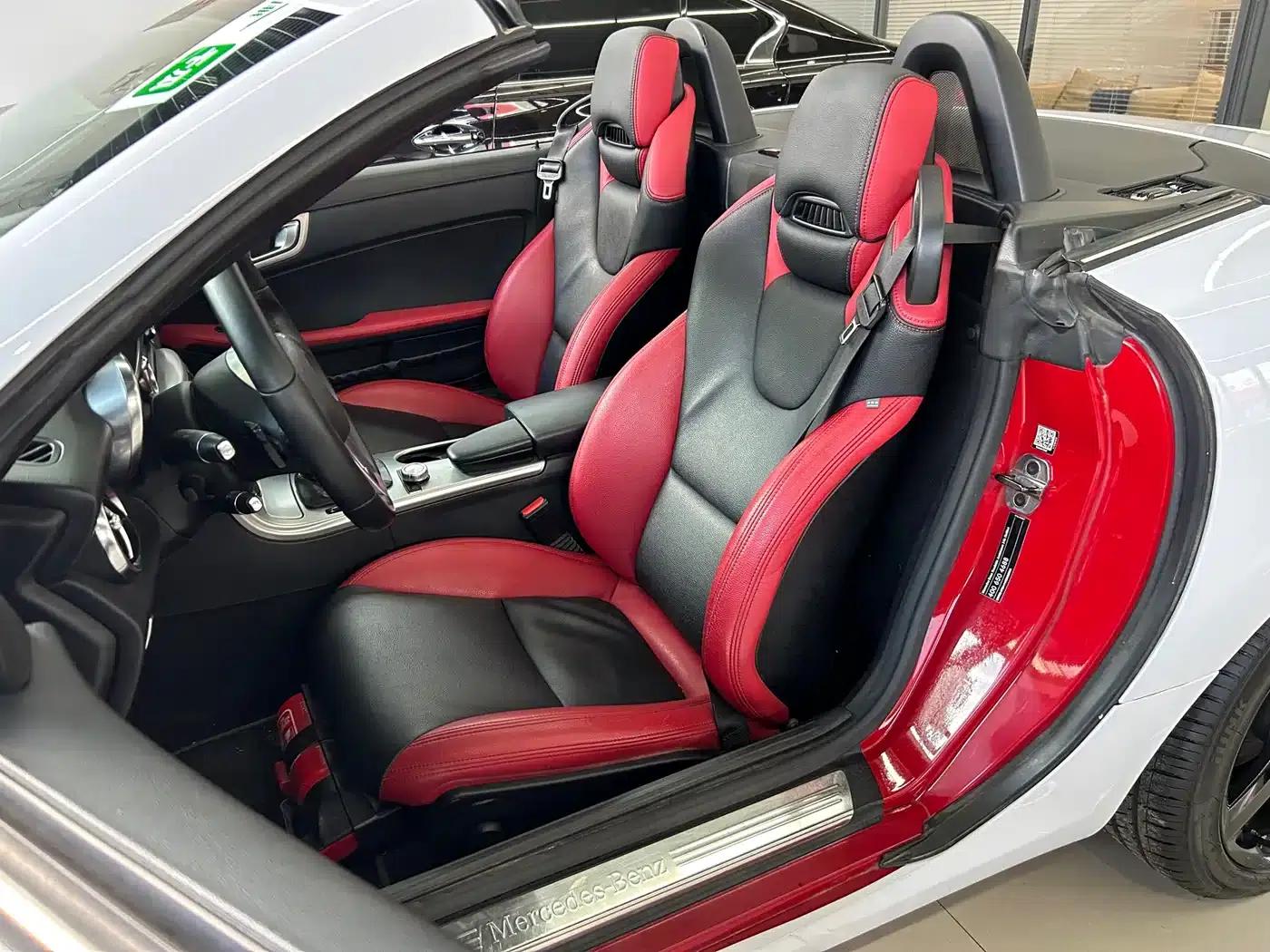 Mercedes-Benz SLK-Class 2011 SLK 200 Fashion Edition — миниатюра 22